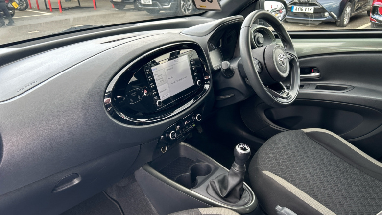Toyota Aygo X 1.0 VVT-i Edge 5dr Petrol Hatchback
